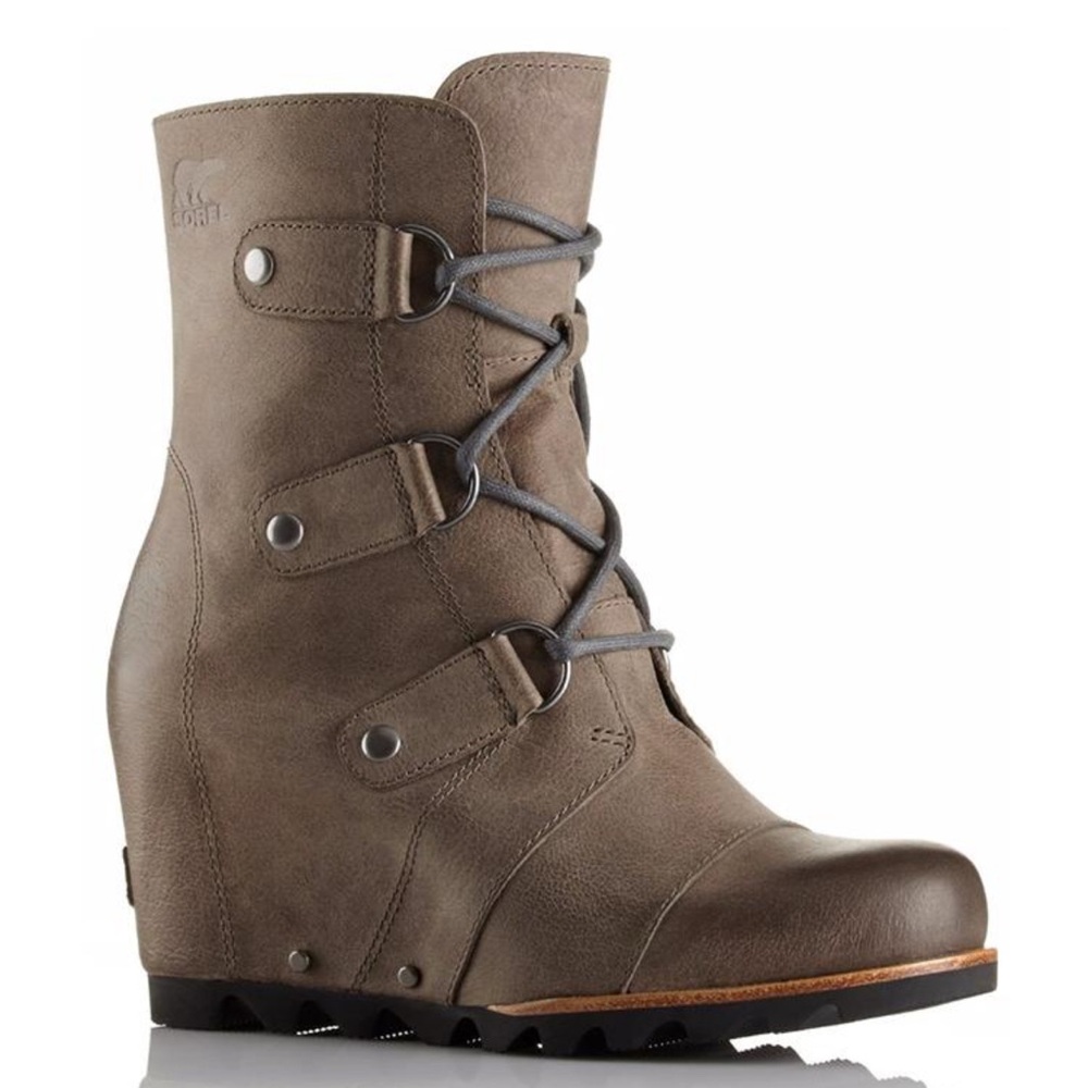 Sorel Women's Tan Lace Up Wedge Boots